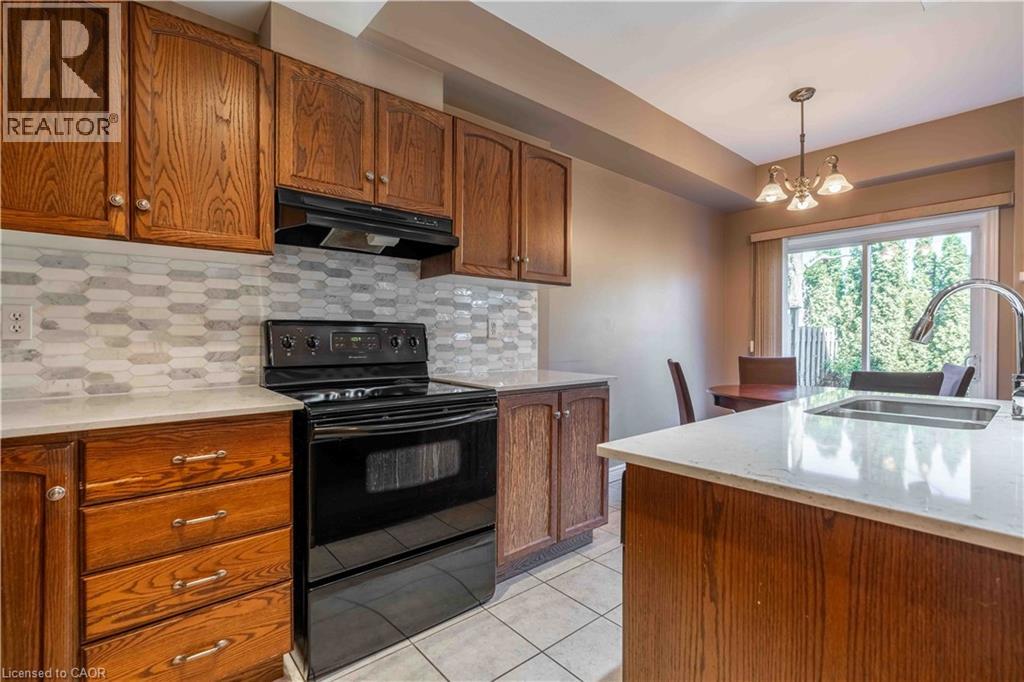 232 Stonehenge Drive Unit# 26, Ancaster, Ontario  L9K 1R5 - Photo 12 - 40823939