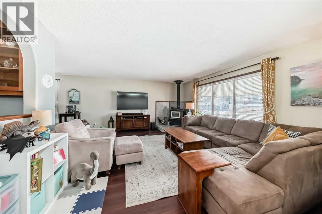 5202 44 Street, Olds, Alberta  T4H 1A6 - Photo 9 - A2294616