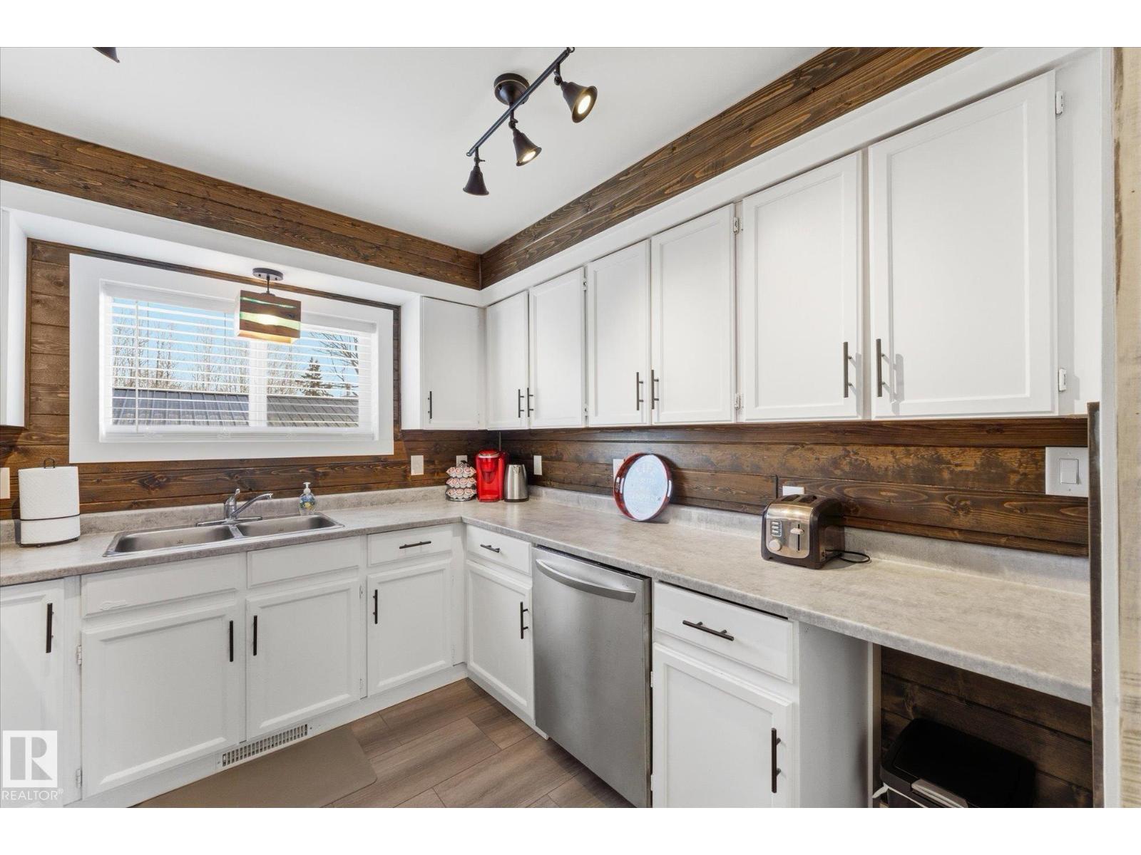 75 Lakeview Av South View, Rural Lac Ste. Anne County, Alberta  T0E 0L0 - Photo 20 - E4480593