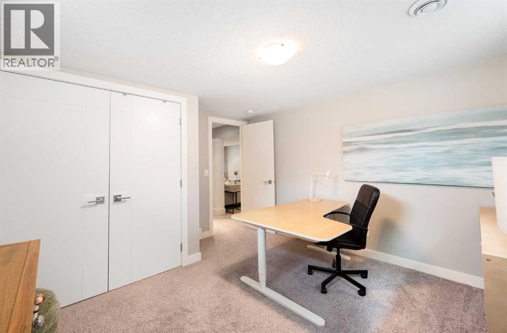 1412 89 Avenue Sw, Calgary, Alberta  T2V 0W8 - Photo 31 - A2301481