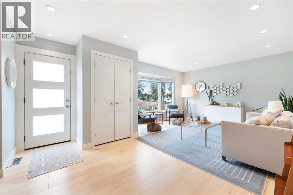 1412 89 Avenue Sw, Calgary, Alberta  T2V 0W8 - Photo 2 - A2301481