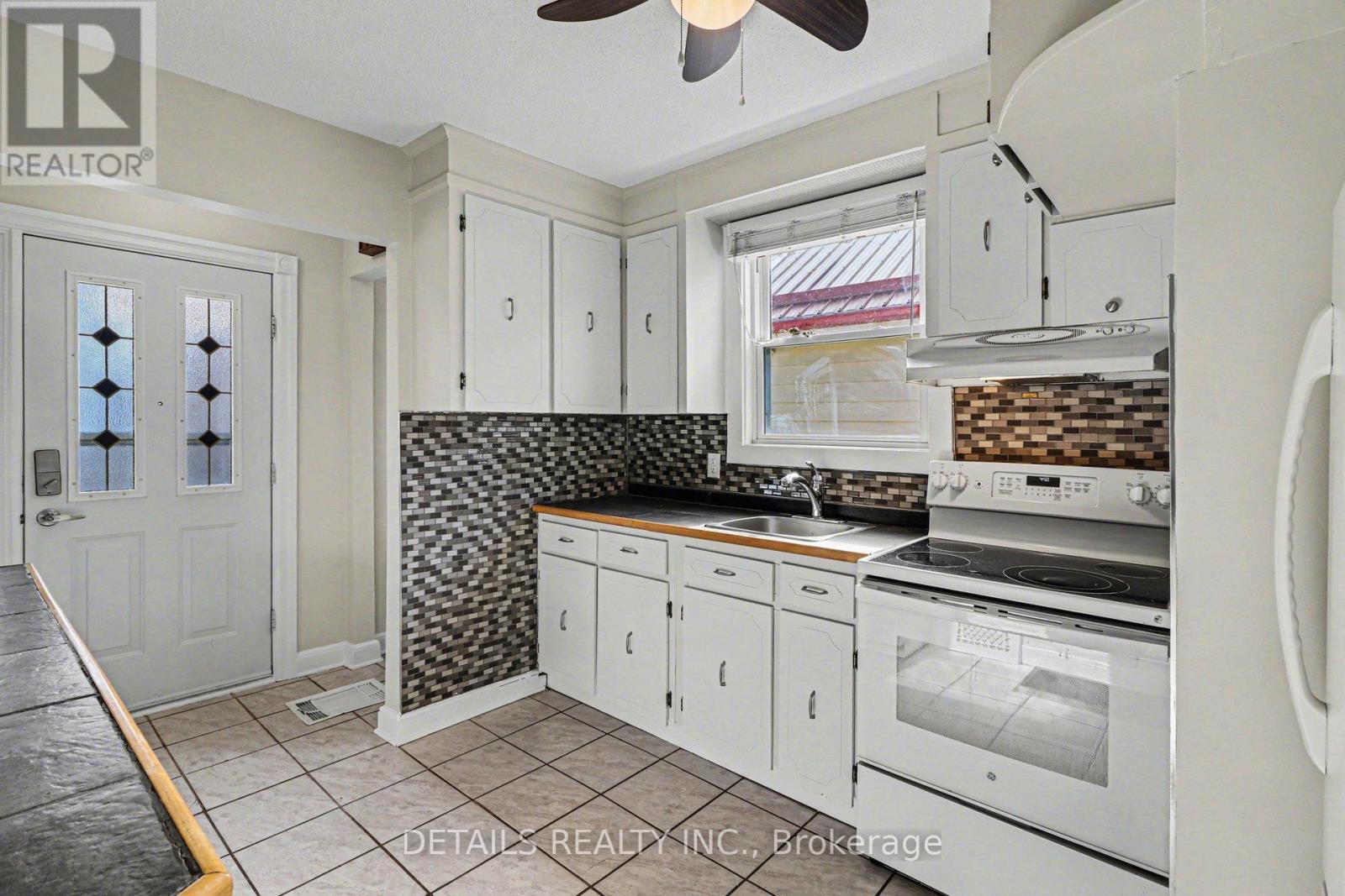 189 Gladu Street, Ottawa, Ontario  K1L 6N3 - Photo 3 - X13043590