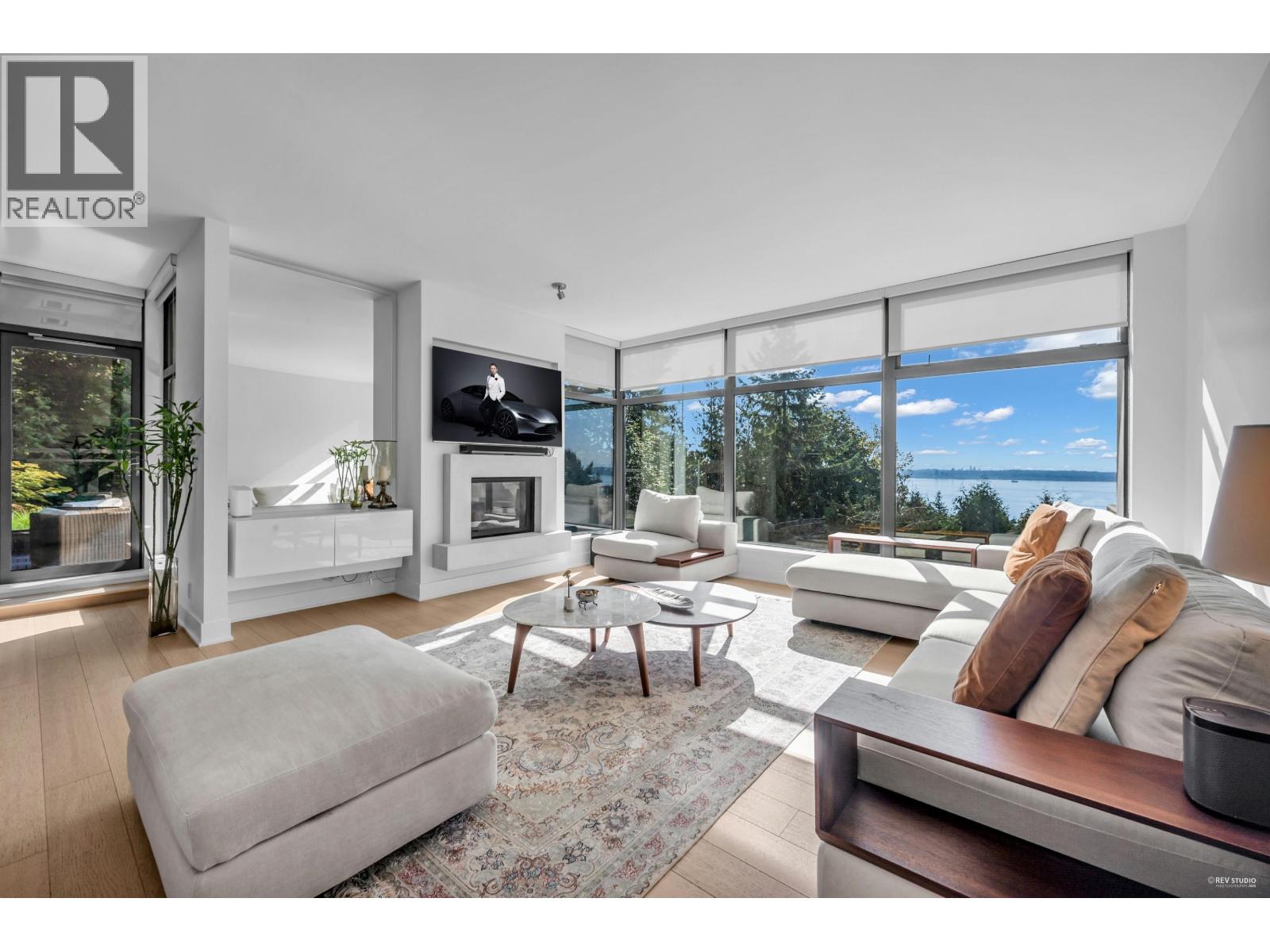 401 3315 Cypress Place, West Vancouver, British Columbia  V7S 3J7 - Photo 4 - R3115736