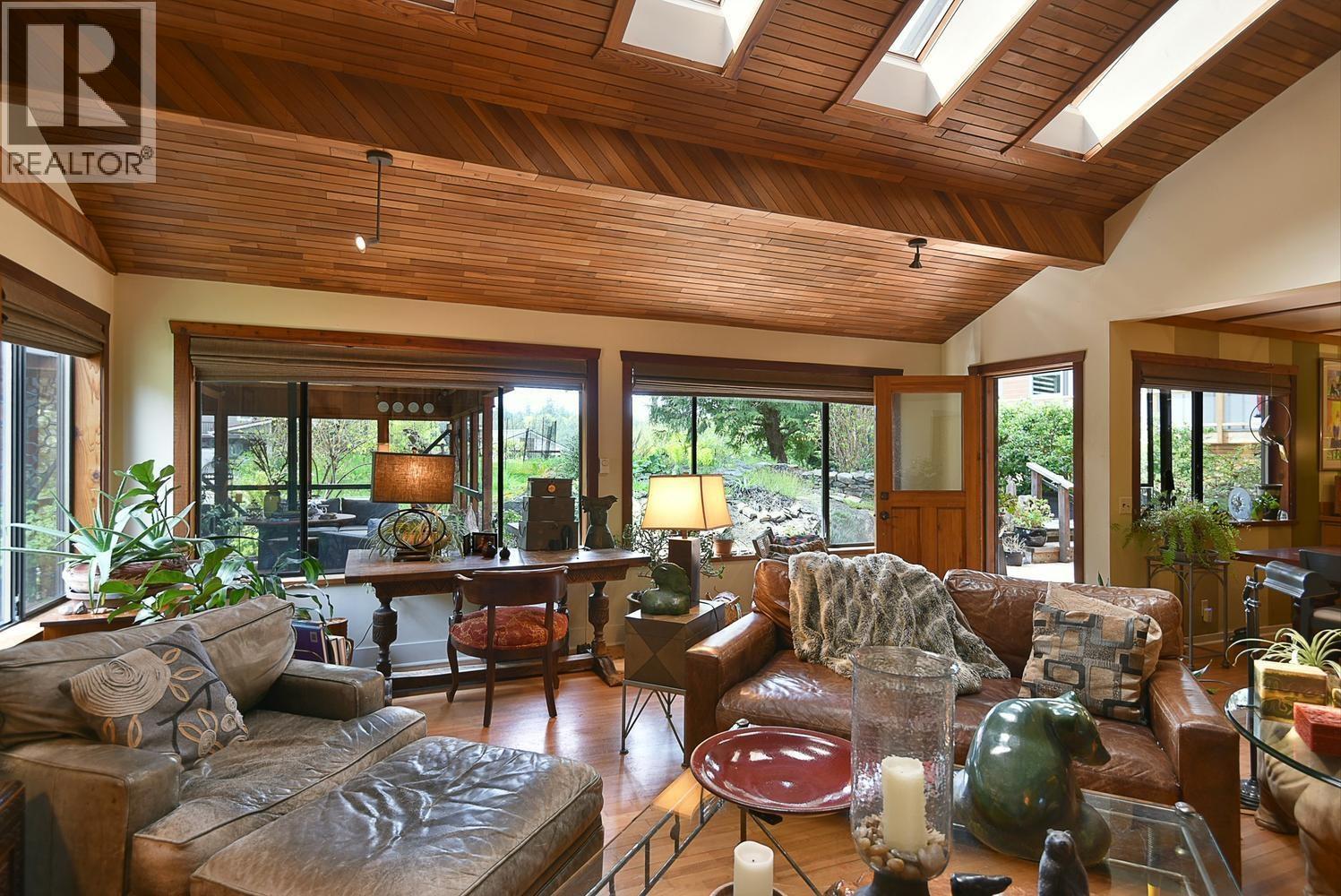 4865 Bowsprit Drive, Madeira Park, British Columbia  V0N 2H1 - Photo 10 - R3115725