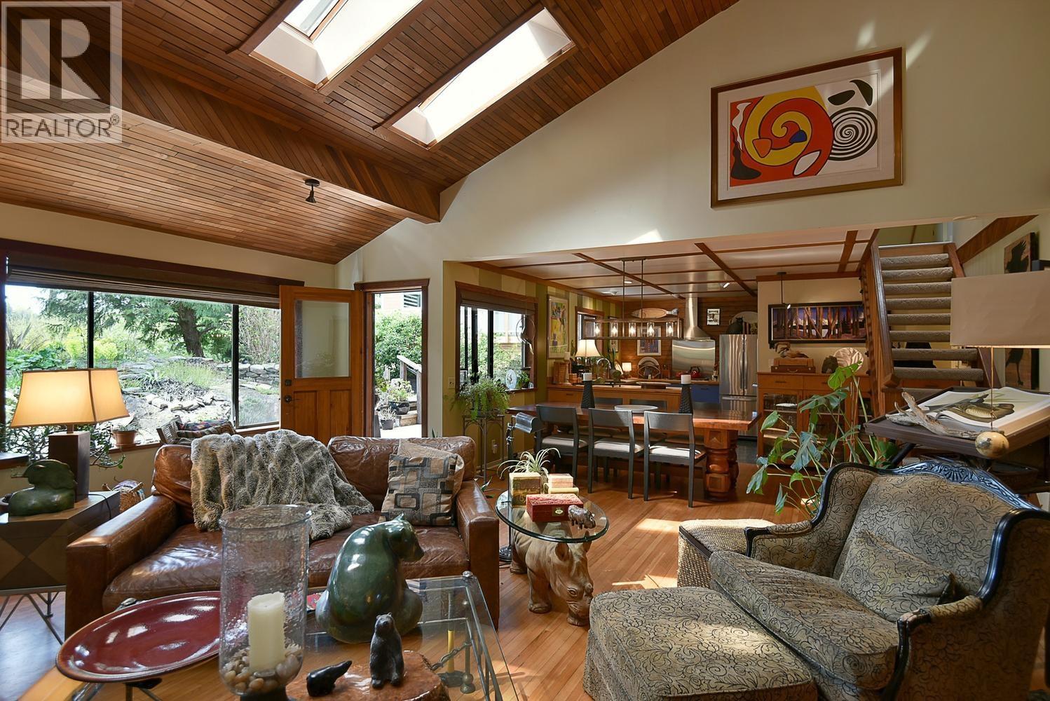 4865 Bowsprit Drive, Madeira Park, British Columbia  V0N 2H1 - Photo 11 - R3115725