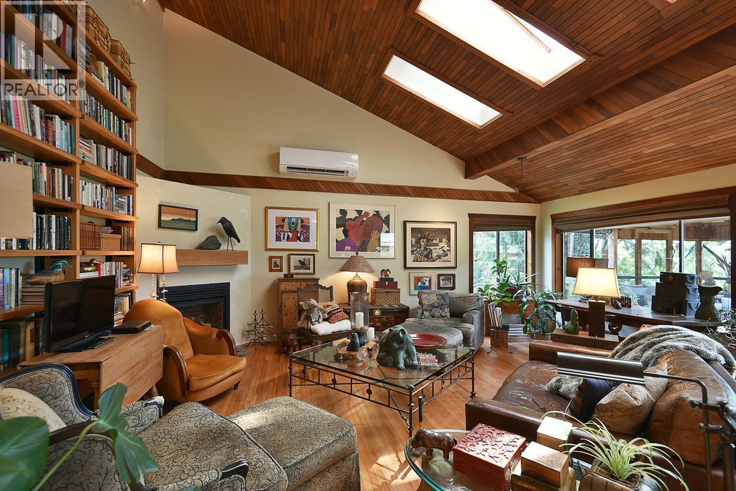 4865 Bowsprit Drive, Madeira Park, British Columbia  V0N 2H1 - Photo 12 - R3115725