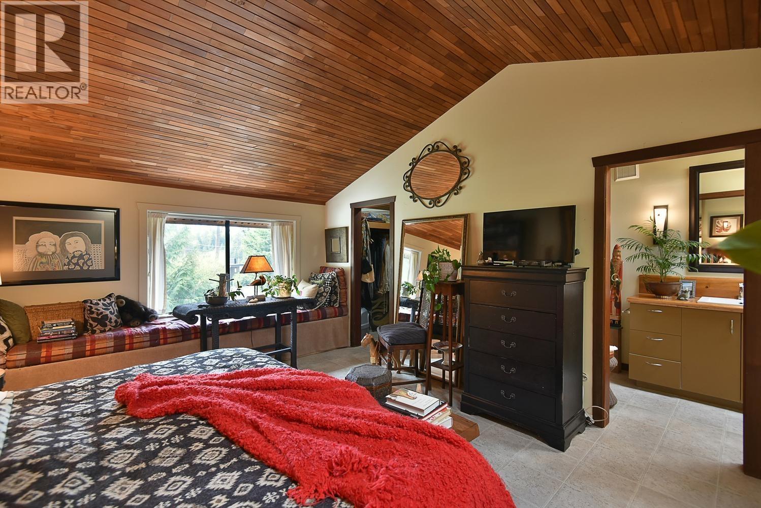 4865 Bowsprit Drive, Madeira Park, British Columbia  V0N 2H1 - Photo 21 - R3115725