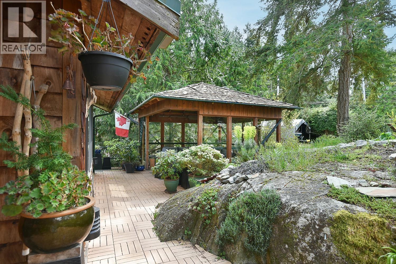 4865 Bowsprit Drive, Madeira Park, British Columbia  V0N 2H1 - Photo 3 - R3115725