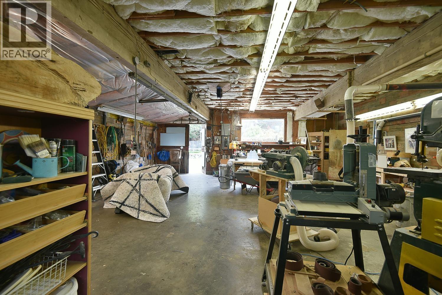 4865 Bowsprit Drive, Madeira Park, British Columbia  V0N 2H1 - Photo 31 - R3115725