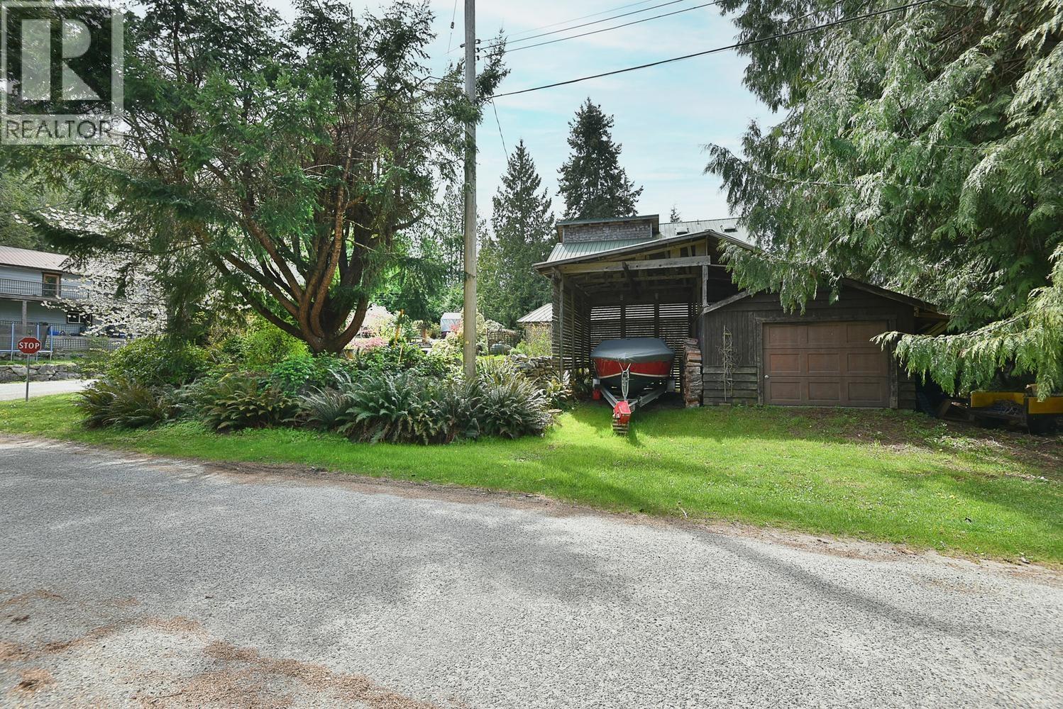 4865 Bowsprit Drive, Madeira Park, British Columbia  V0N 2H1 - Photo 34 - R3115725
