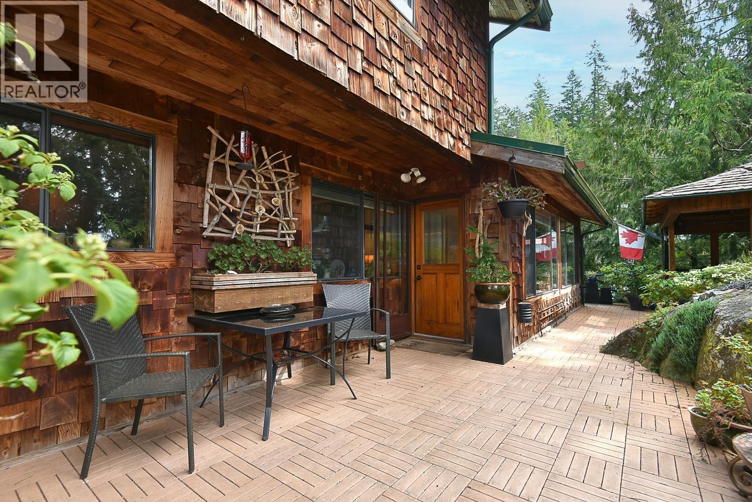 4865 Bowsprit Drive, Madeira Park, British Columbia  V0N 2H1 - Photo 7 - R3115725