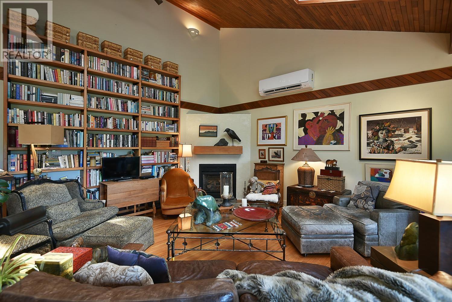 4865 Bowsprit Drive, Madeira Park, British Columbia  V0N 2H1 - Photo 9 - R3115725