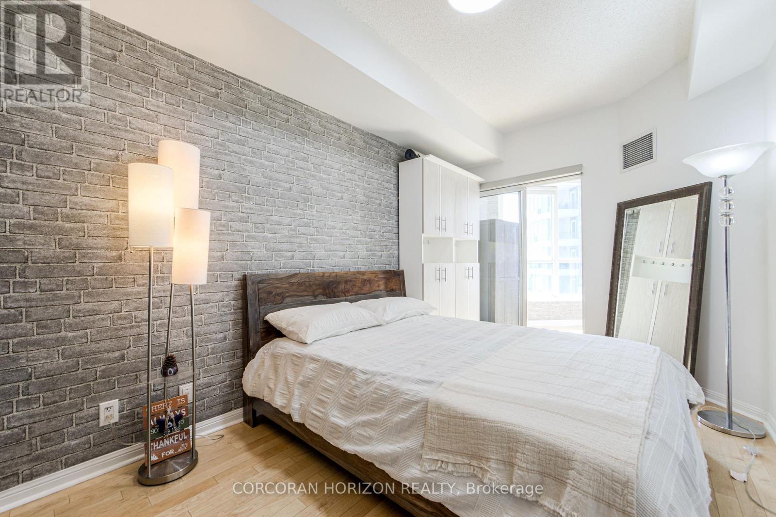 2009 - 228 Queens Quay W, Toronto, Ontario  M5J 2X1 - Photo 17 - C13035740