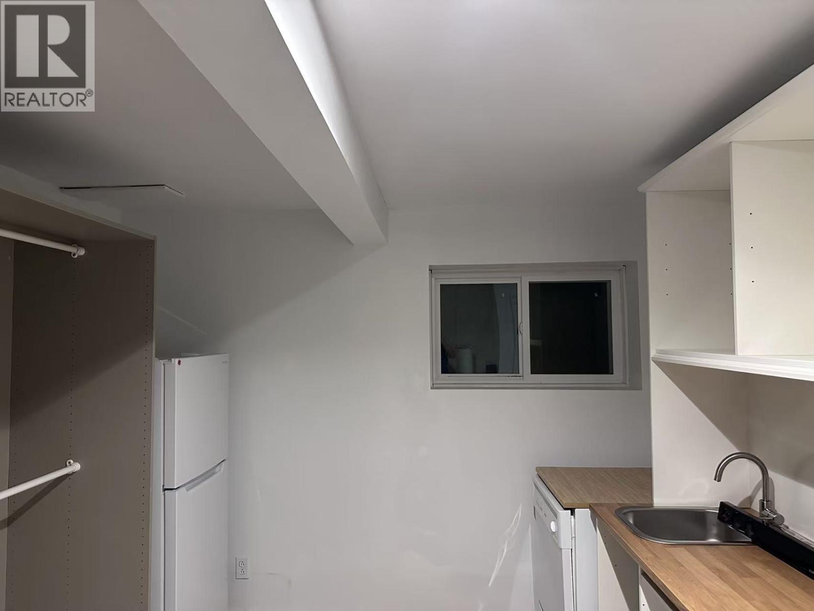 G/f 640 Stevens Drive, West Vancouver, British Columbia  V7S 1C9 - Photo 3 - R3115717