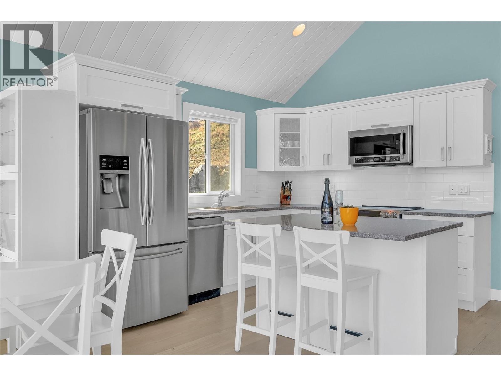 7012 Barcelona Drive, Kelowna, British Columbia  v1z 3r8 - Photo 11 - 10384857