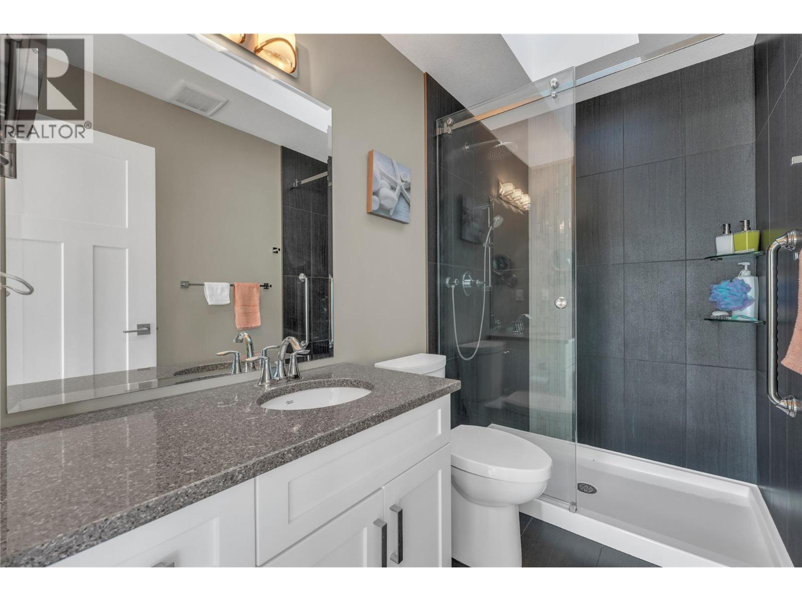 7012 Barcelona Drive, Kelowna, British Columbia  v1z 3r8 - Photo 26 - 10384857