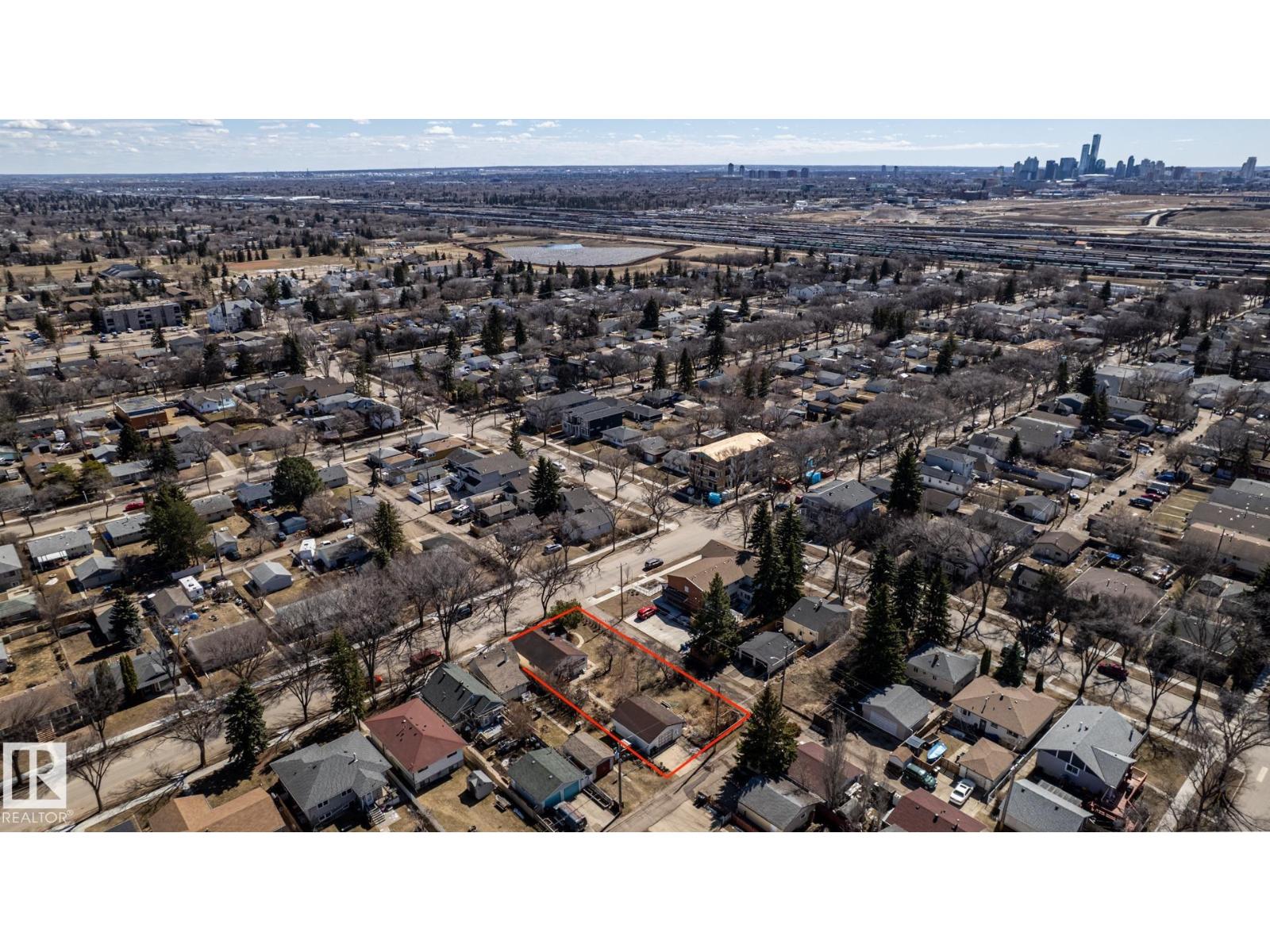 13022 116 St Nw, Edmonton, Alberta  T5E 5H5 - Photo 9 - E4484171