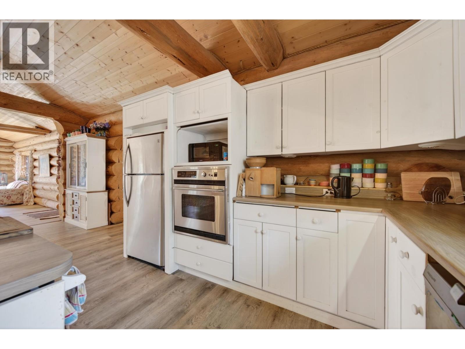 7471 Cariboo Chalet Road, Lone Butte, British Columbia  V0K 1X3 - Photo 11 - R3115762