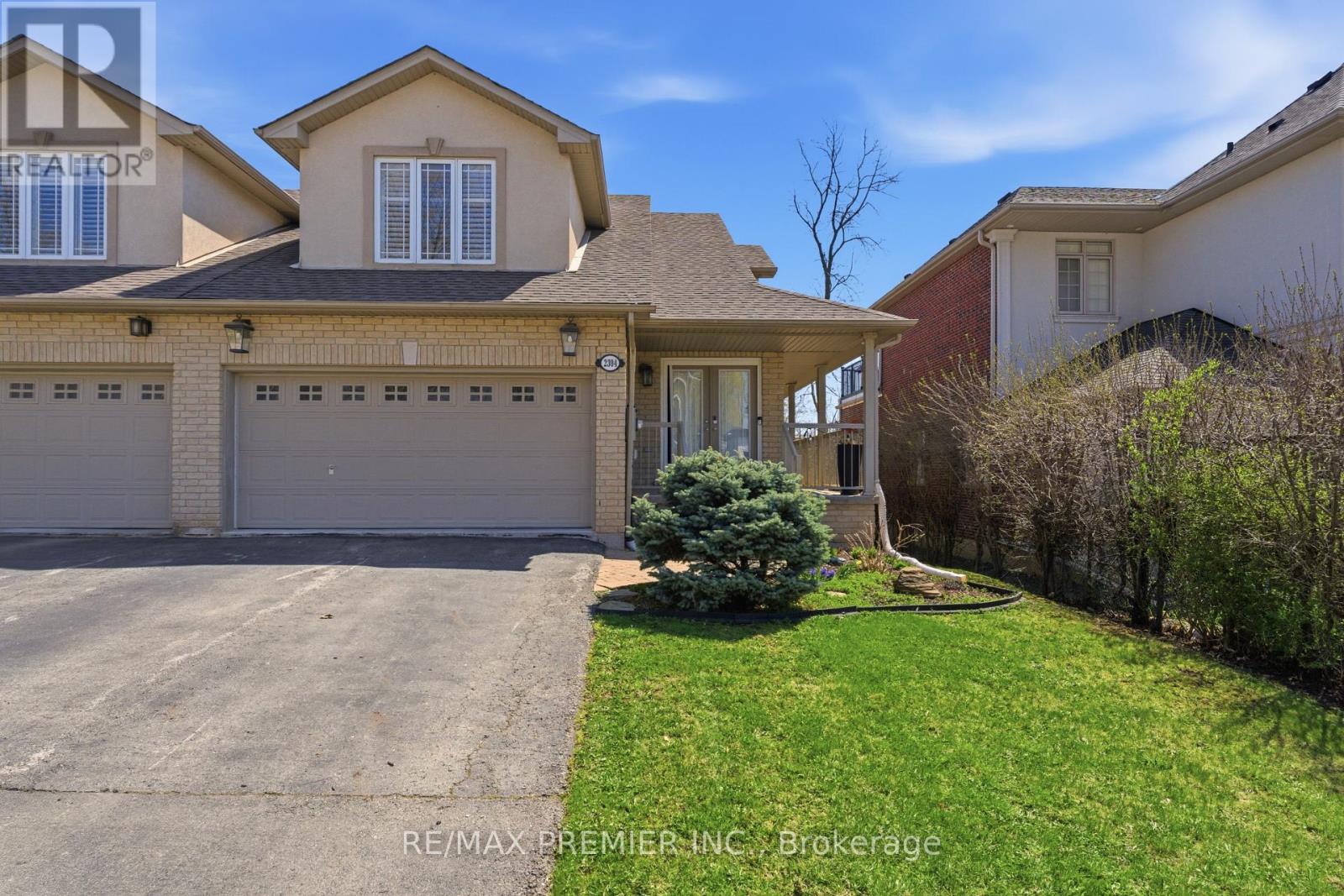 2304 SOVEREIGN STREET, Oakville, Ontario