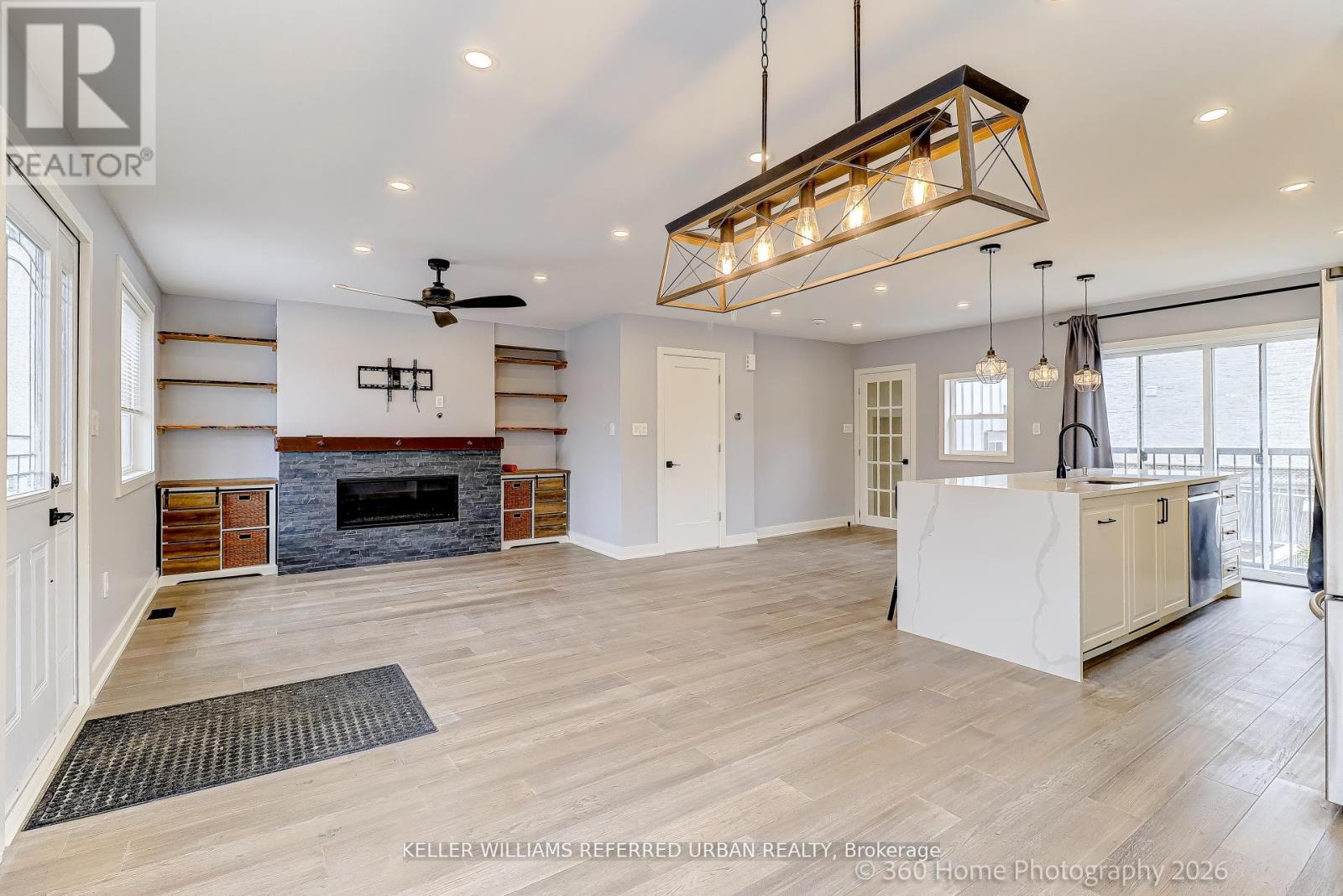 1 - 84 FOCH AVENUE, Toronto, Ontario