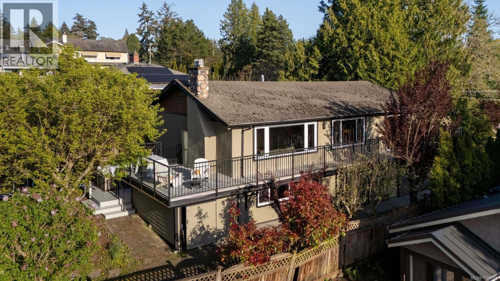 860 Verdier Ave, Central Saanich, British Columbia  V8M 1C5 - Photo 39 - 1033388