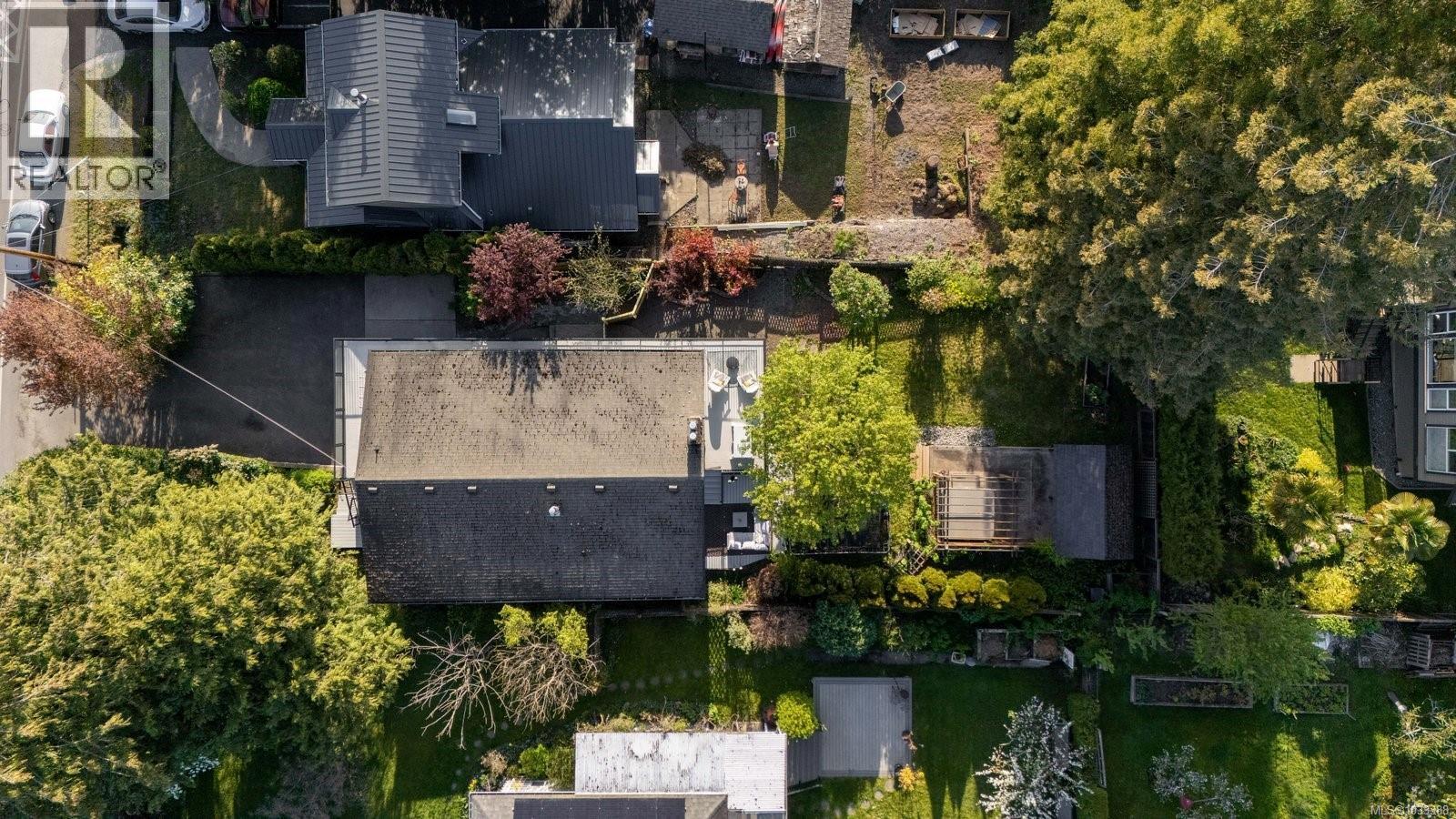 860 Verdier Ave, Central Saanich, British Columbia  V8M 1C5 - Photo 40 - 1033388