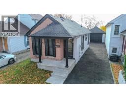 133 WAKE ROBIN Drive, Kitchener, Ontario