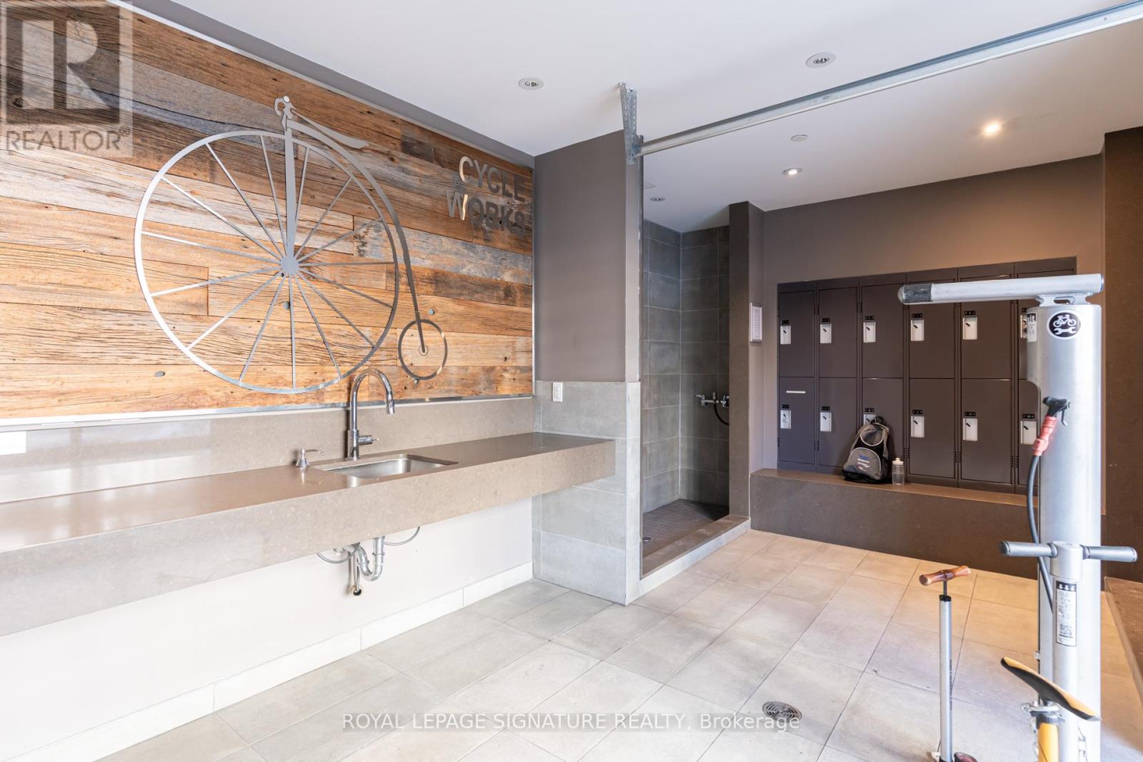 836 - 1830 Bloor Street W, Toronto, Ontario  M6P 0A2 - Photo 26 - W13041152