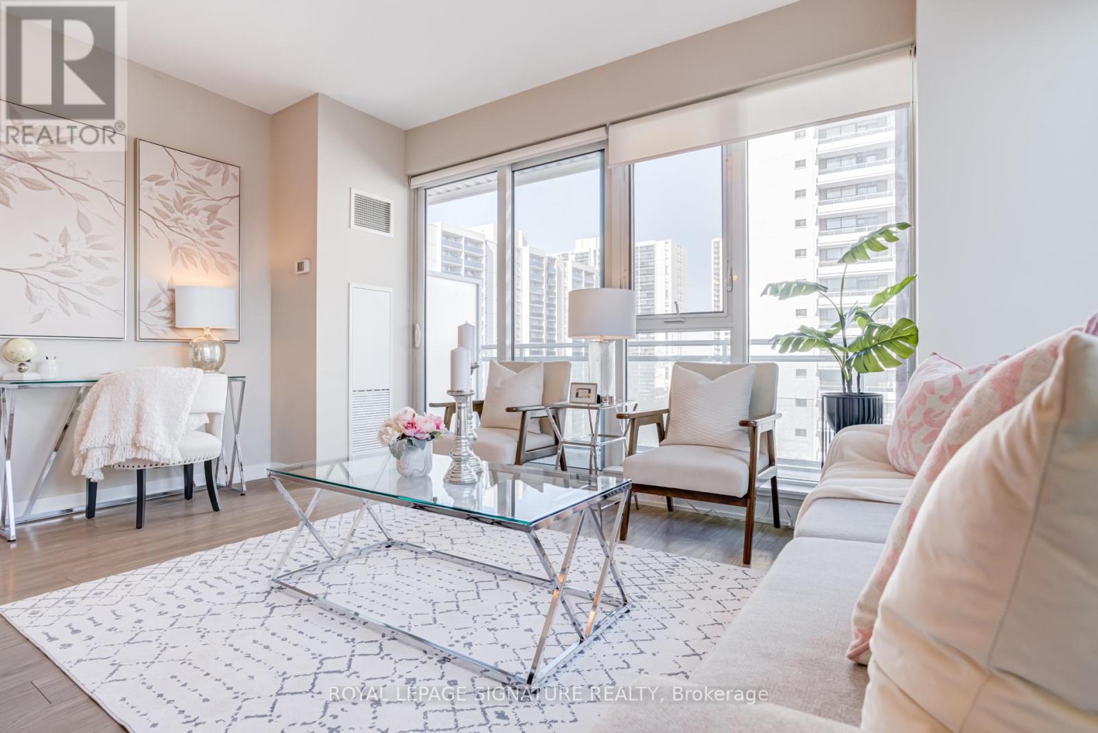 836 - 1830 Bloor Street W, Toronto, Ontario  M6P 0A2 - Photo 5 - W13041152