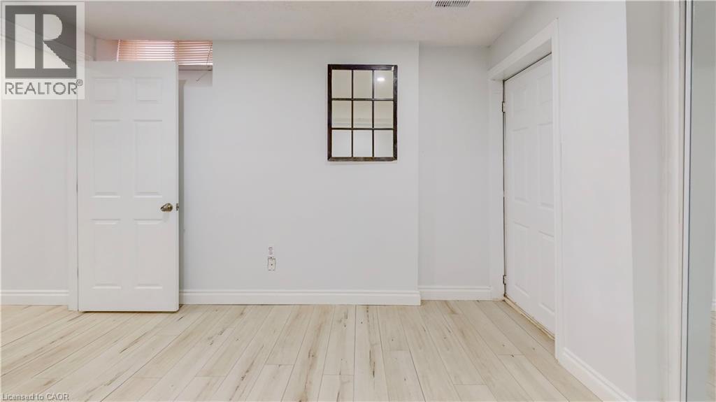 133 Wake Robin Drive, Kitchener, Ontario  N2E 3L6 - Photo 23 - 40817600