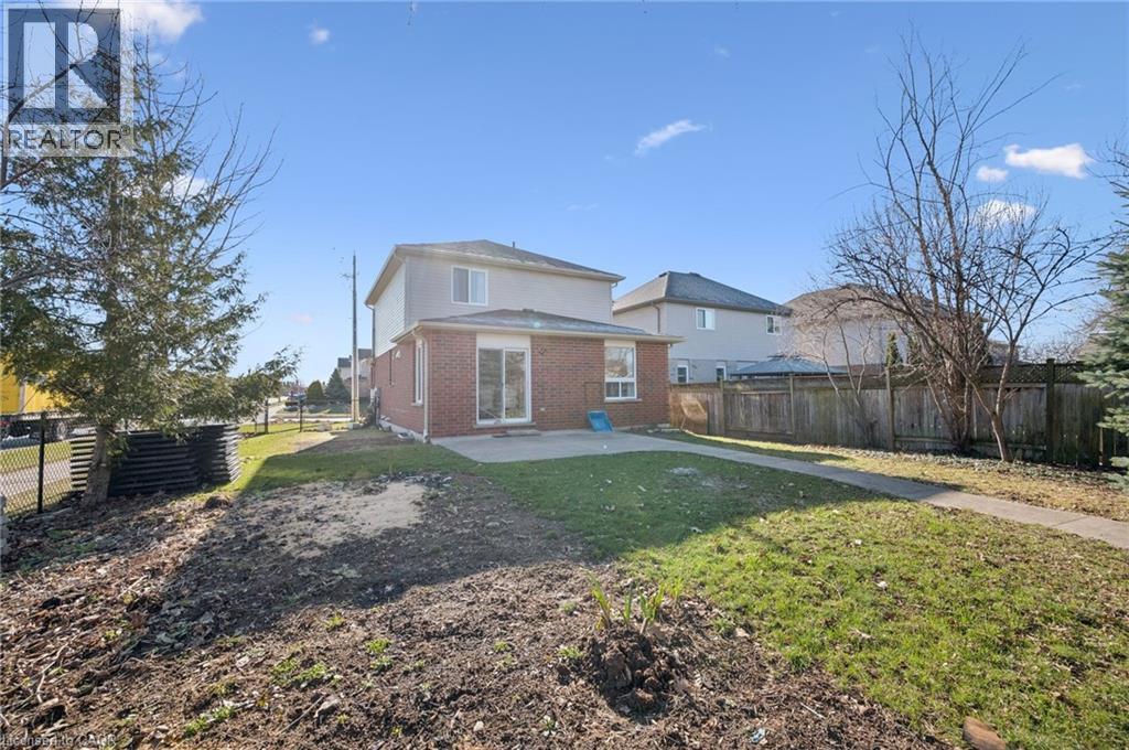 649 Doon South Drive, Kitchener, Ontario  N2P 2X5 - Photo 35 - 40819527