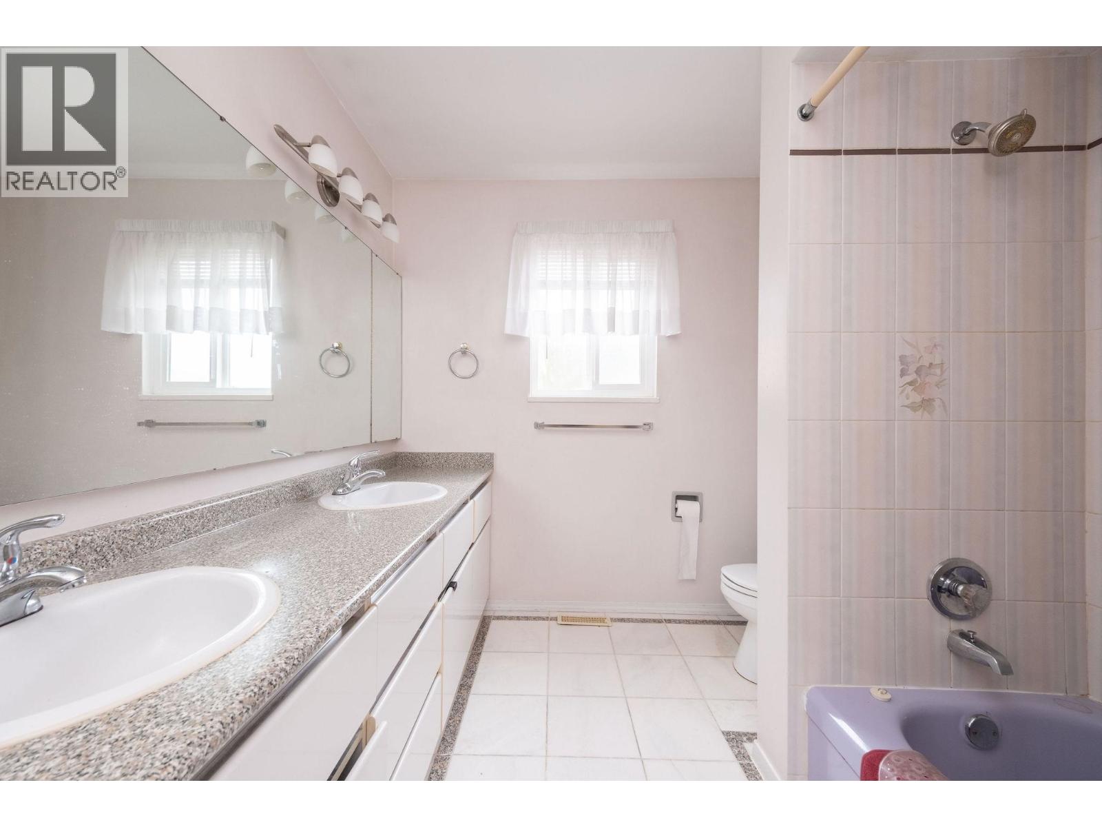 7740 Allman Street, Burnaby, British Columbia  V5E 2B1 - Photo 9 - R3077315