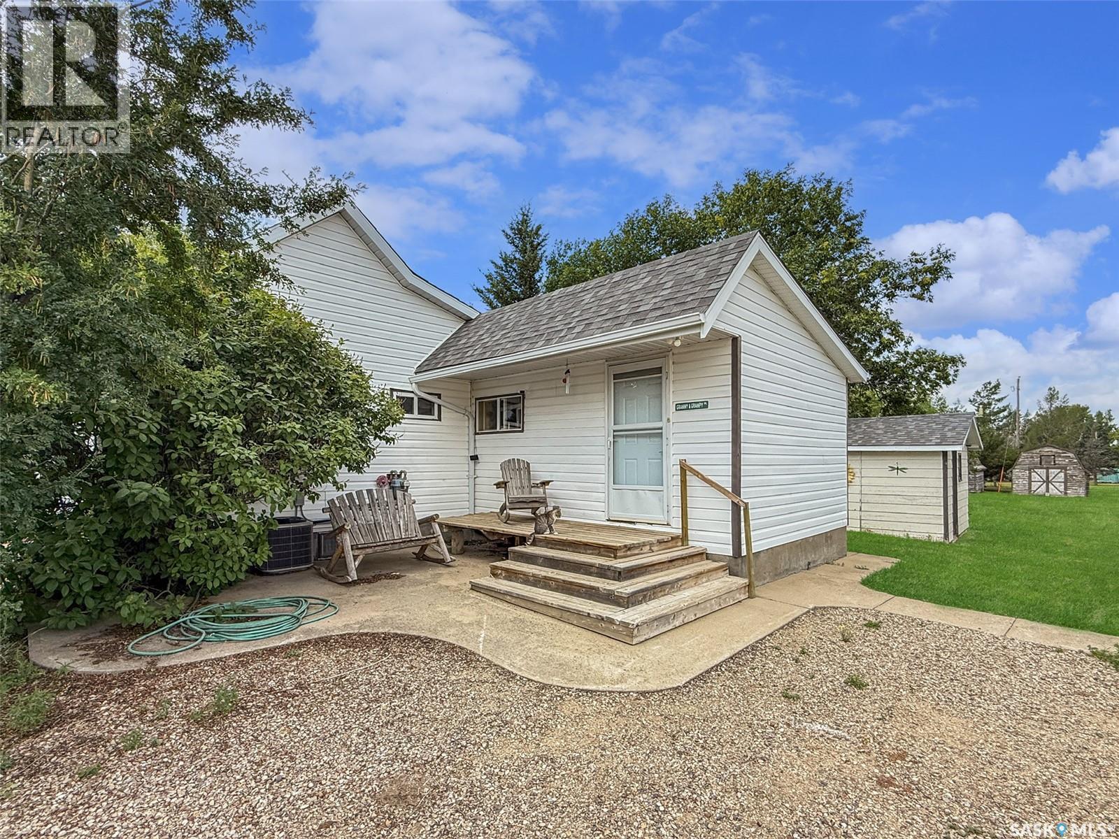 Fehr Acreage, Coulee Rm No. 136, Saskatchewan  S9H 4J8 - Photo 3 - SK033937