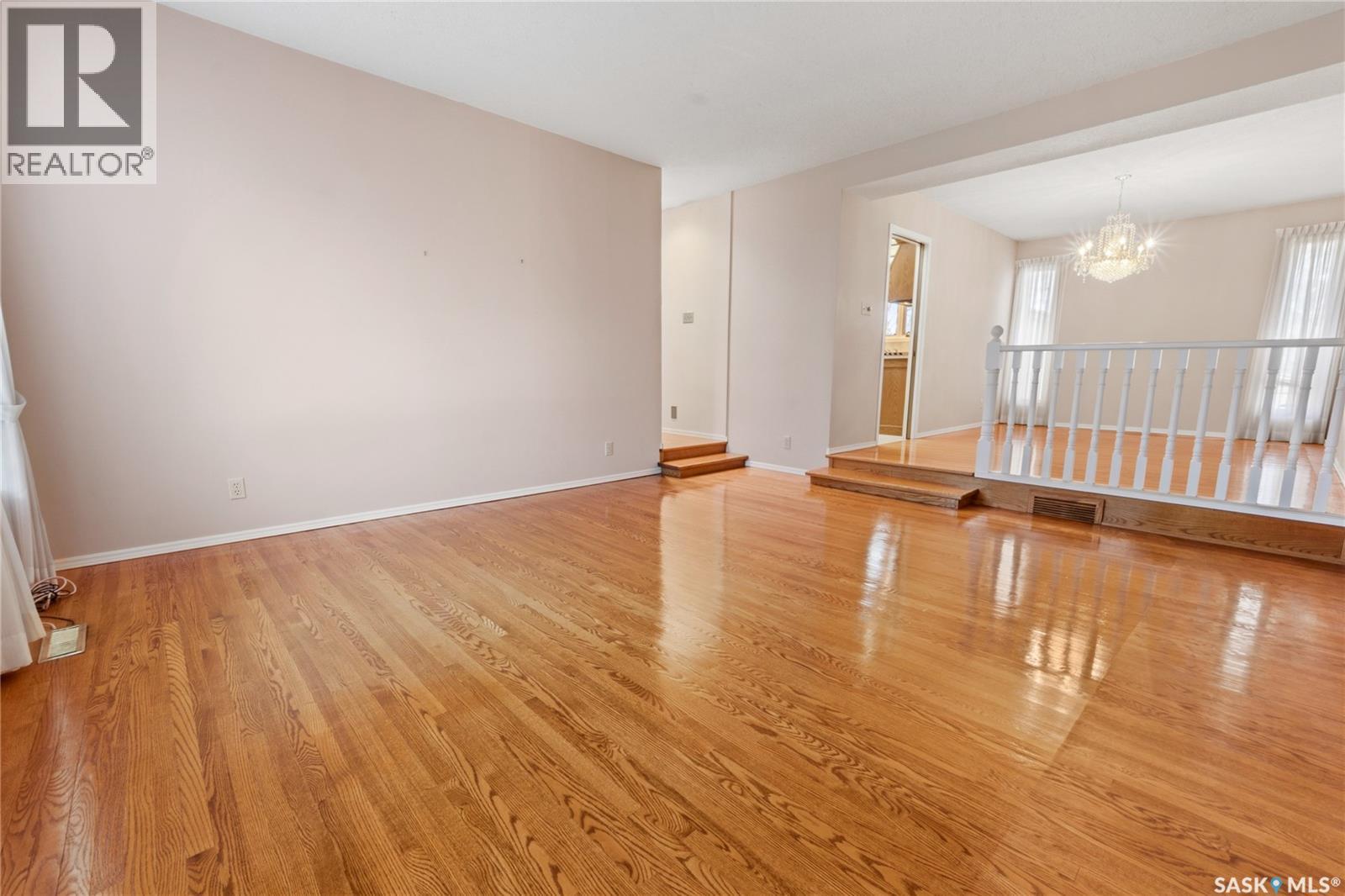 215 Mallin Crescent, Saskatoon, Saskatchewan  S7K 7X3 - Photo 19 - SK033935