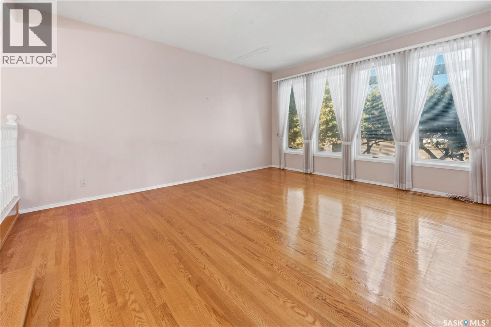 215 Mallin Crescent, Saskatoon, Saskatchewan  S7K 7X3 - Photo 20 - SK033935