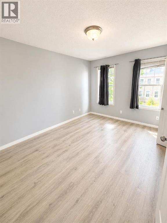 323, 103 Strathaven Drive E, Strathmore, Alberta  T1P 1W3 - Photo 9 - A2299213