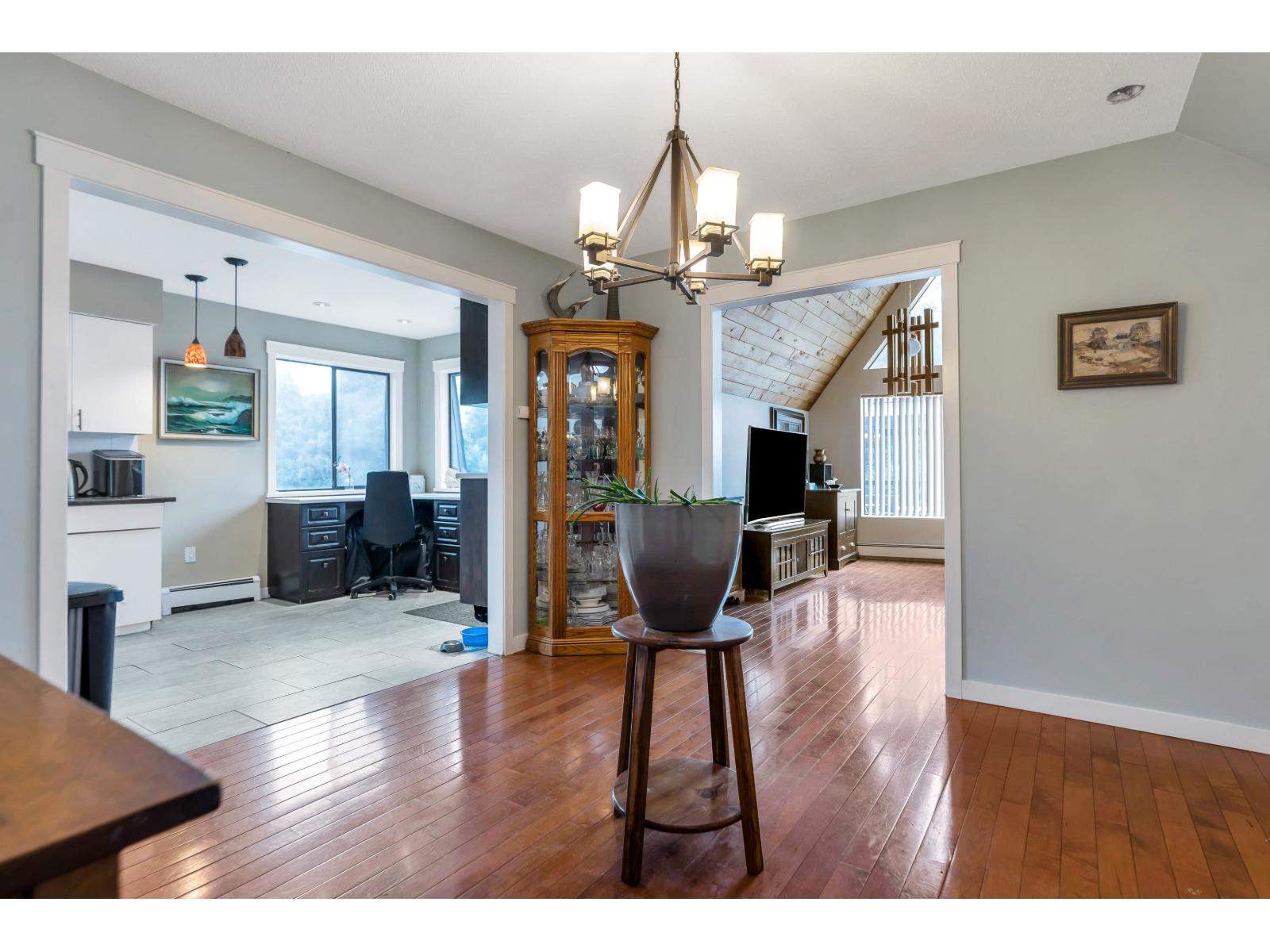 10308 River Road, Delta, British Columbia  V4C 2R5 - Photo 21 - R3115639