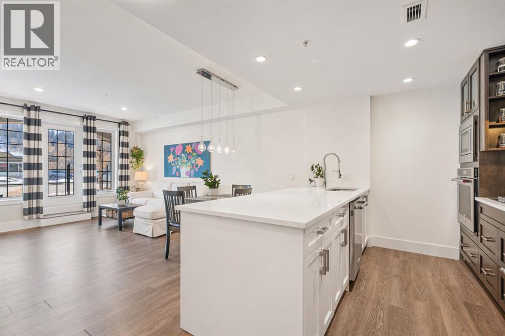 101, 3320 3 Avenue NW, Calgary, Alberta  T2N 0L9 - Photo 3 - A2288316