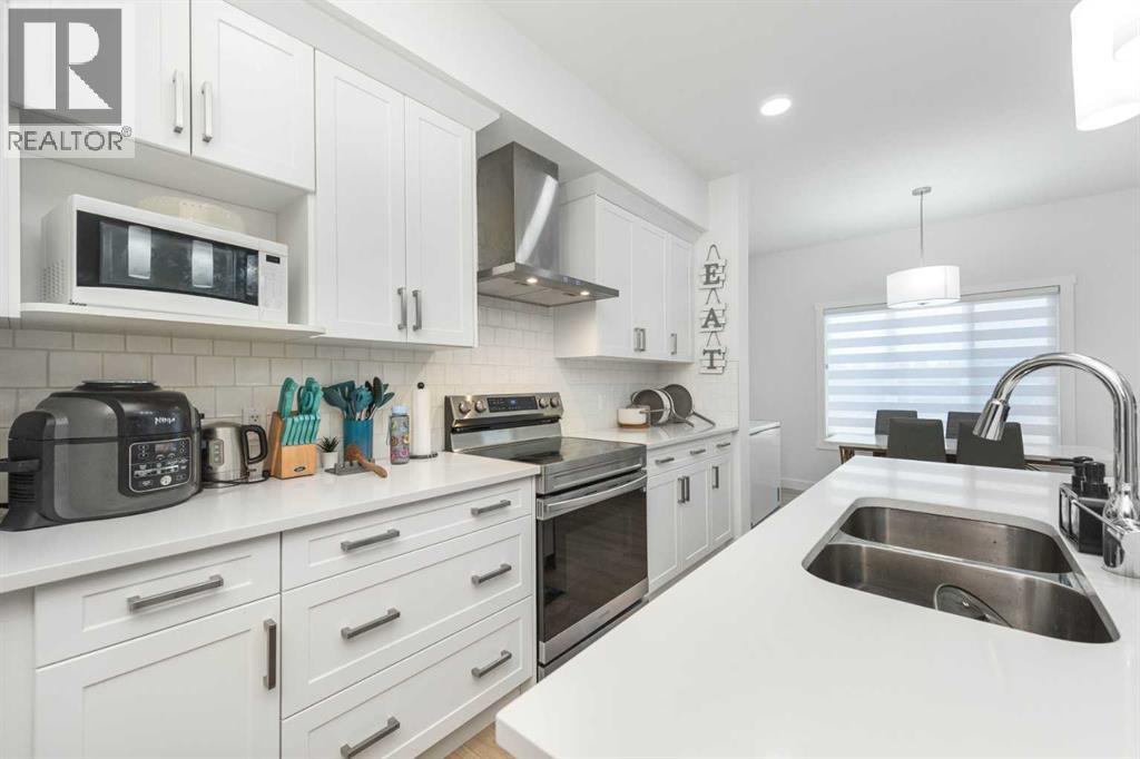 308 Sora Terrace SE, Calgary, Alberta  T3S 0L8 - Photo 4 - A2292837