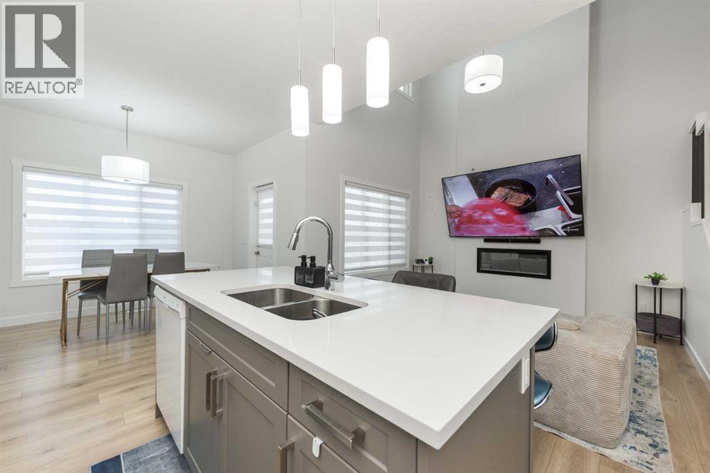 308 Sora Terrace SE, Calgary, Alberta  T3S 0L8 - Photo 5 - A2292837