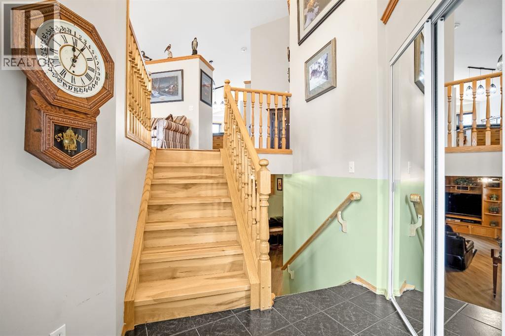 10 Madison Court, Strathmore, Alberta  T1P 1M5 - Photo 3 - A2299534