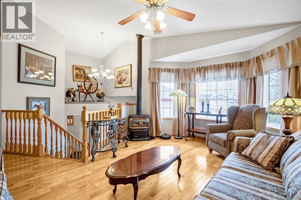 10 Madison Court, Strathmore, Alberta  T1P 1M5 - Photo 6 - A2299534