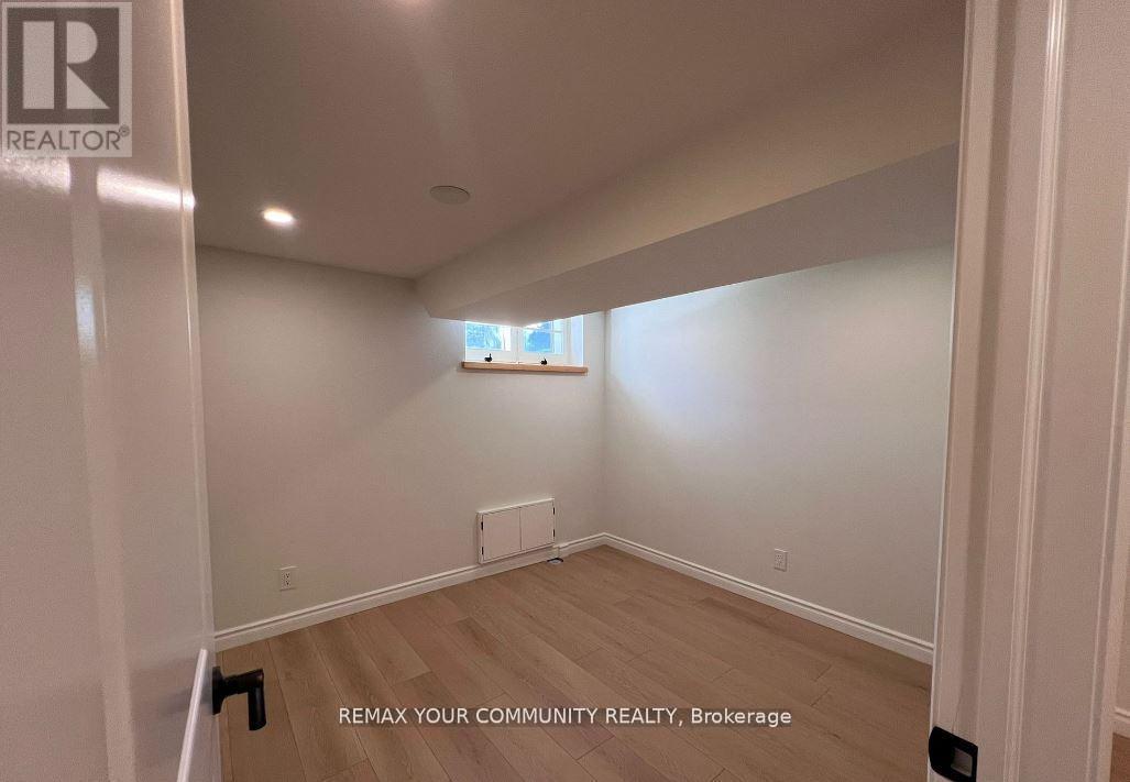 16 Robertsfield Crescent, Toronto, Ontario  M1R 2X2 - Photo 11 - E13043636