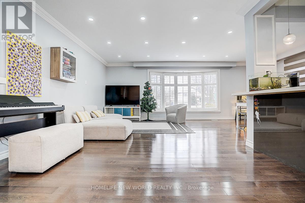 47 Manorglen Crescent, Toronto, Ontario  M1S 1W3 - Photo 12 - E13043670