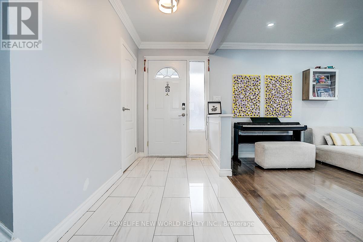 47 Manorglen Crescent, Toronto, Ontario  M1S 1W3 - Photo 2 - E13043670