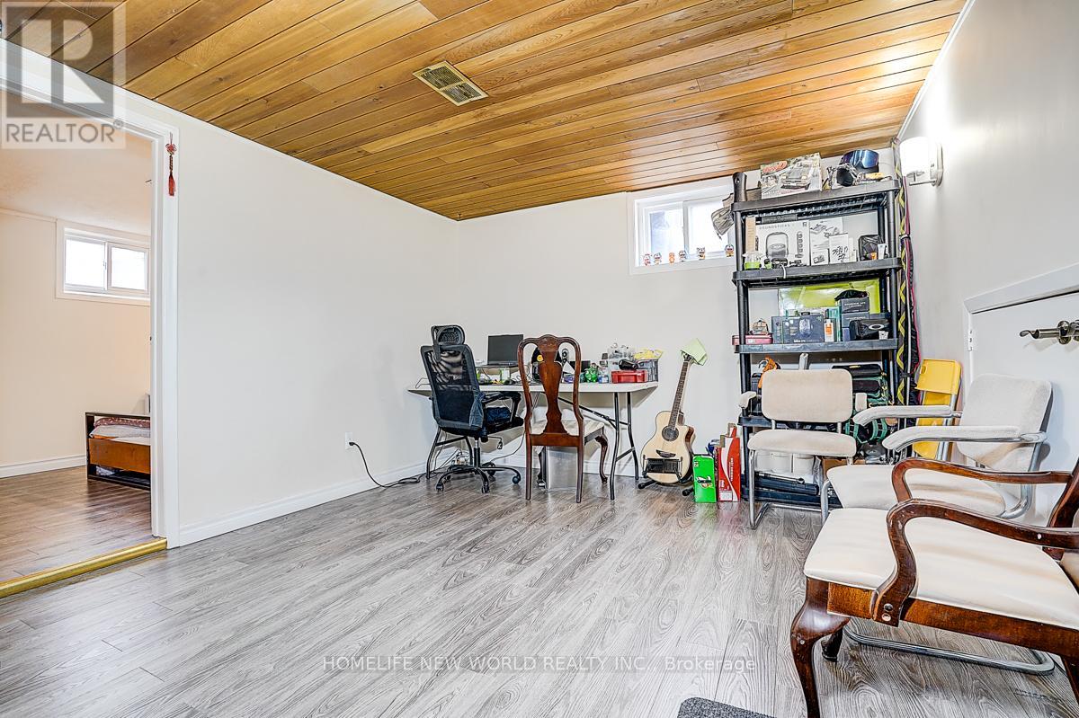 47 Manorglen Crescent, Toronto, Ontario  M1S 1W3 - Photo 29 - E13043670