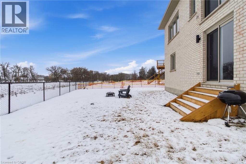 201 Dempsey Drive, Stratford, Ontario  N5A 0K5 - Photo 40 - 40824138