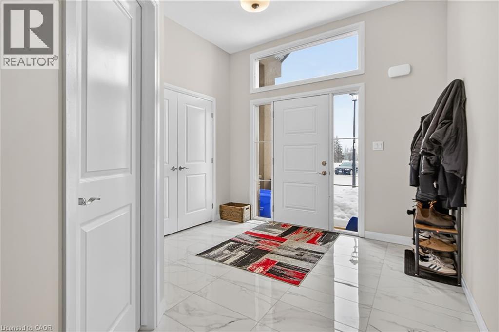 201 Dempsey Drive, Stratford, Ontario  N5A 0K5 - Photo 5 - 40824138