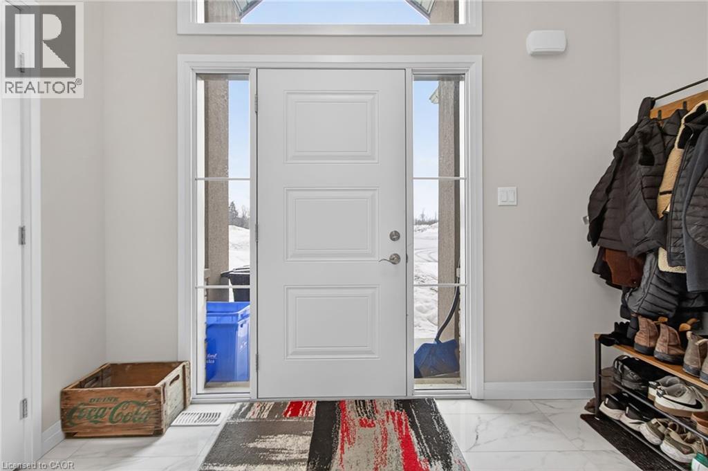 201 Dempsey Drive, Stratford, Ontario  N5A 0K5 - Photo 6 - 40824138