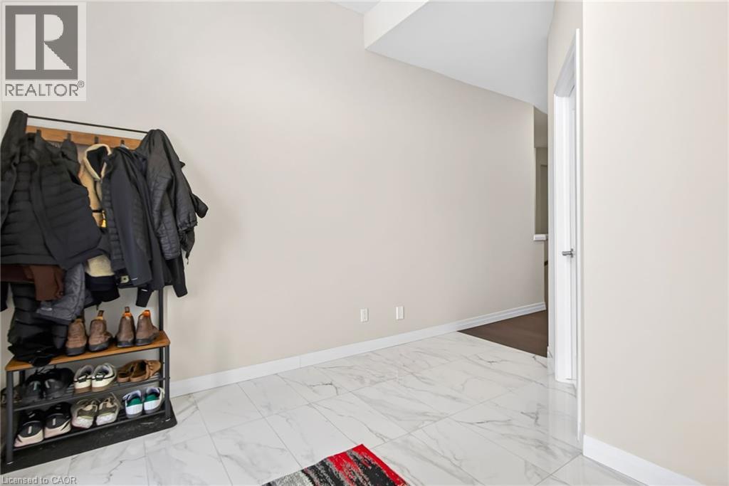 201 Dempsey Drive, Stratford, Ontario  N5A 0K5 - Photo 7 - 40824138